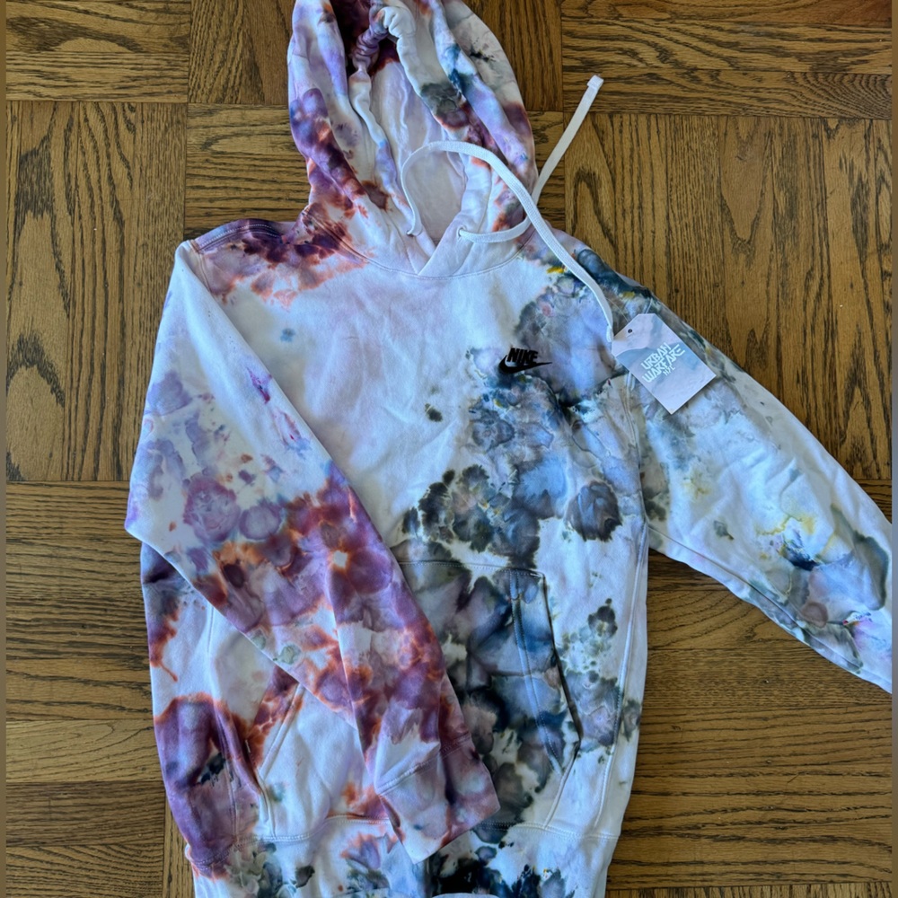 NWT Nike Marble Tie Dye Hoodie, XS